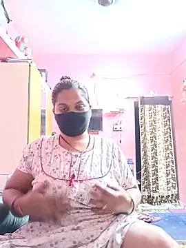 Snapshot of biggbobbsgirl chatting on February 2026 06:23:01 PM biggbobbsgirl online show from February 2026 06:23:01 PM