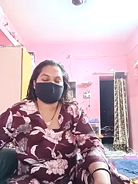 Snapshot of biggbobbsgirl chatting on February 2026 02:13:02 AM biggbobbsgirl online show from February 2026 02:13:02 AM