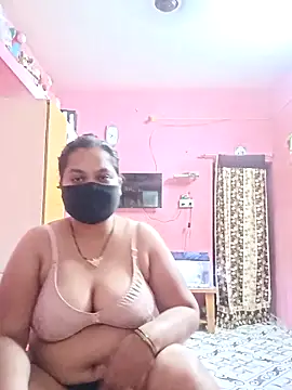 Snapshot of biggbobbsgirl chatting on March 2026 02:18:01 AM biggbobbsgirl online show from March 2026 02:18:01 AM