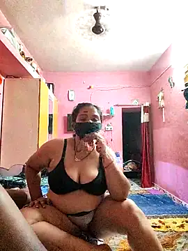 Snapshot of biggbobbsgirl chatting on March 2026 06:03:02 PM biggbobbsgirl online show from March 2026 06:03:02 PM