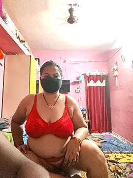 Snapshot of biggbobbsgirl chatting on March 2026 01:05:02 AM biggbobbsgirl online show from March 2026 01:05:02 AM