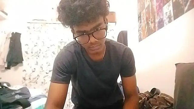 Snapshot of Rahulisagoodguy chatting on November 2025 06:12:01 AM Rahulisagoodguy online show from November 2025 06:12:01 AM