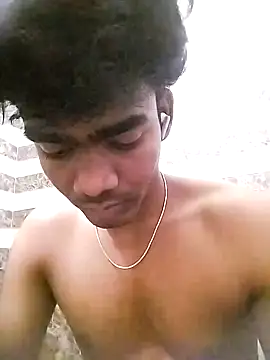 Snapshot of Rahulisagoodguy chatting on November 2025 11:32:02 AM Rahulisagoodguy online show from November 2025 11:32:02 AM