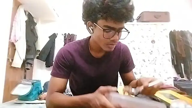 Snapshot of Rahulisagoodguy chatting on November 2025 09:41:01 AM Rahulisagoodguy online show from November 2025 09:41:01 AM