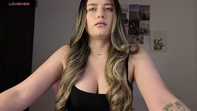 Veronika  Winslow  online show from April 2026 06:51:01 AM