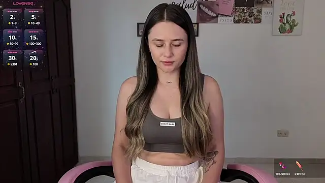 Veronika  Winslow  online show from June 2026 02:48:02 PM