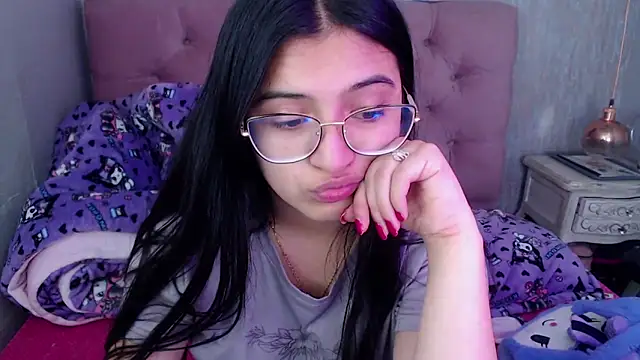 laurenelove online show from October 2025 02:42:01 AM