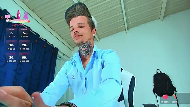 Snapshot of Gold_Loyal77 chatting on October 2025 04:33:01 AM Gold Loyal77 online show from October 2025 04:33:01 AM