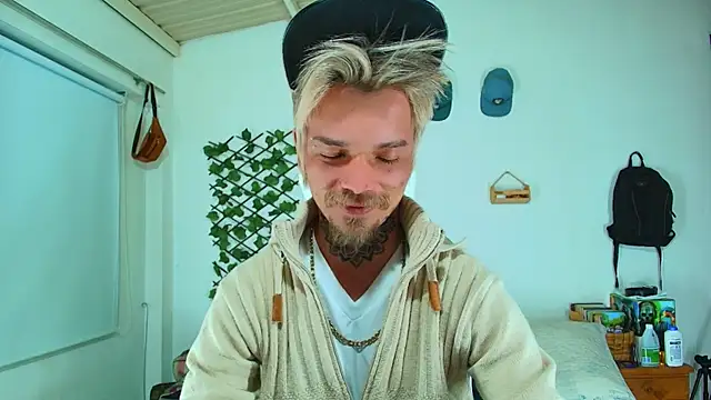 Snapshot of Gold_Loyal77 chatting on February 2026 07:51:01 AM Gold Loyal77 online show from February 2026 07:51:01 AM