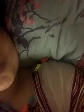 Snapshot of Roubi99six chatting on November 2025 03:06:02 AM Roubi99six online show from November 2025 03:06:02 AM