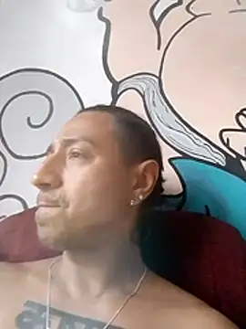 Snapshot of LucianBurn chatting on December 2025 06:03:01 PM LucianBurn online show from December 2025 06:03:01 PM