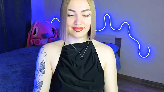 Snapshot of LaraKrein_lk chatting on October 2025 01:33:02 PM LaraKrein lk online show from October 2025 01:33:02 PM