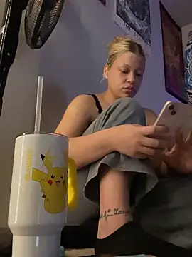 thatgurlred online show from February 2026 07:48:02 AM