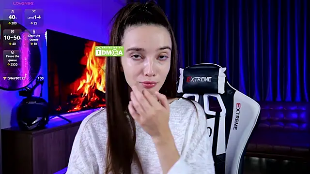 laxyflaxyy online show from October 2025 02:06:01 AM