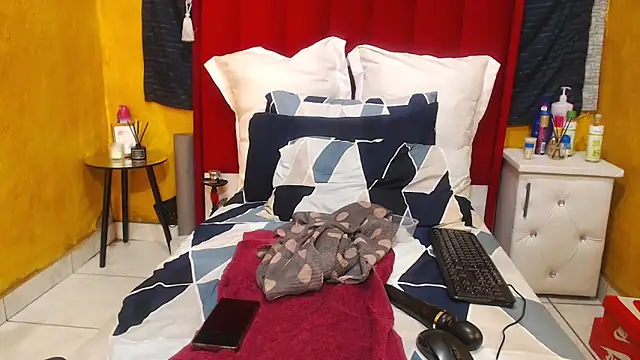 Snapshot of Candycrush2555 chatting on September 2025 02:08:02 PM Candycrush2555 online show from September 2025 02:08:02 PM