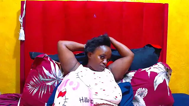 Snapshot of Candycrush2555 chatting on November 2025 05:48:02 PM Candycrush2555 online show from November 2025 05:48:02 PM