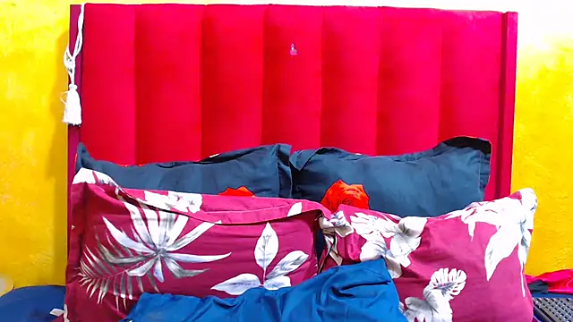 Snapshot of Candycrush2555 chatting on November 2025 06:05:01 AM Candycrush2555 online show from November 2025 06:05:01 AM