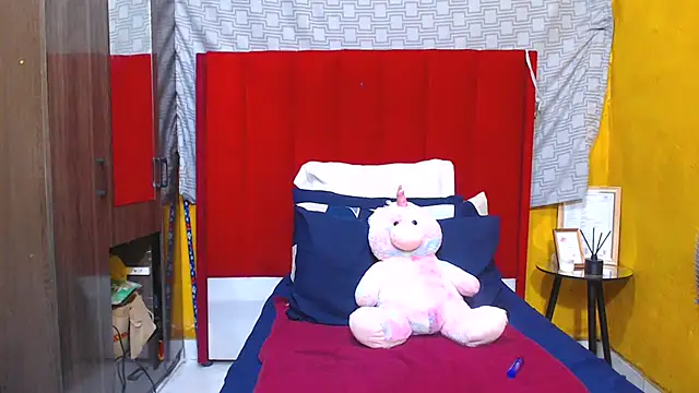 Candycrush2555 online show from February 2026 08:47:01 PM