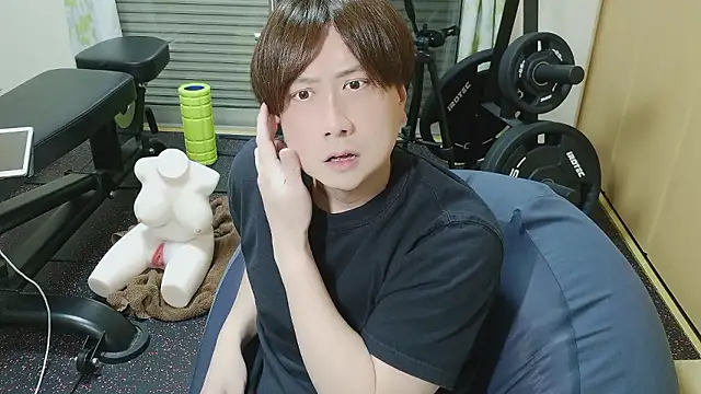 Snapshot of oyu_kun chatting on April 2026 12:17:02 PM oyu kun online show from April 2026 12:17:02 PM
