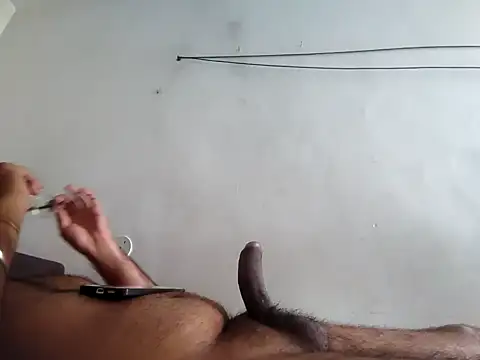 Snapshot of Aeroxx chatting on October 2025 05:28:02 AM Aeroxx online show from October 2025 05:28:02 AM