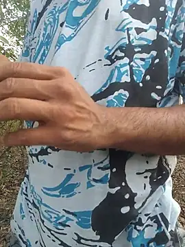 Snapshot of Aeroxx chatting on March 2026 11:37:02 AM Aeroxx online show from March 2026 11:37:02 AM