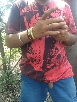 Snapshot of Aeroxx chatting on April 2026 05:27:02 AM Aeroxx online show from April 2026 05:27:02 AM