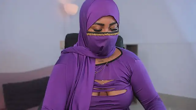 yasmin elite online show from November 2025 09:42:02 AM