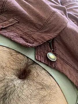 Snapshot of MuzzyFacing chatting on September 2025 09:09:01 AM MuzzyFacing online show from September 2025 09:09:01 AM