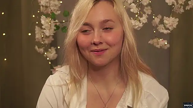 AccaCroyle online show from November 2025 07:37:01 PM