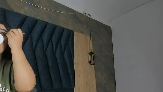 Snapshot of Samy_Grey01 chatting on November 2025 03:19:01 AM Samy Grey01 online show from November 2025 03:19:01 AM