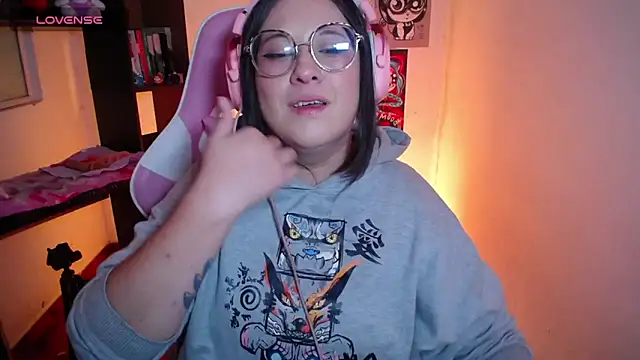 Snapshot of _Jaade_p_ chatting on December 2025 03:01:02 AM Jaade p online show from December 2025 03:01:02 AM