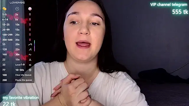 Eliz v tta online show from October 2025 01:42:02 PM