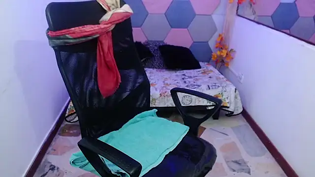 AmandaPeet online show from September 2025 07:58:02 PM