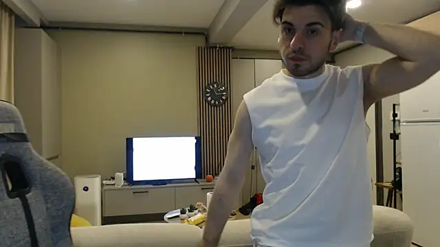 toyboytlg online show from April 2026 09:27:01 PM