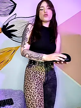 Amber-08 online show from September 2025 02:10:01 PM