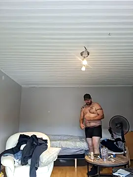 Snapshot of Bamse28 chatting on September 2025 02:22:01 PM Bamse28 online show from September 2025 02:22:01 PM