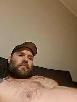 Snapshot of Bamse28 chatting on November 2025 11:40:02 PM Bamse28 online show from November 2025 11:40:02 PM