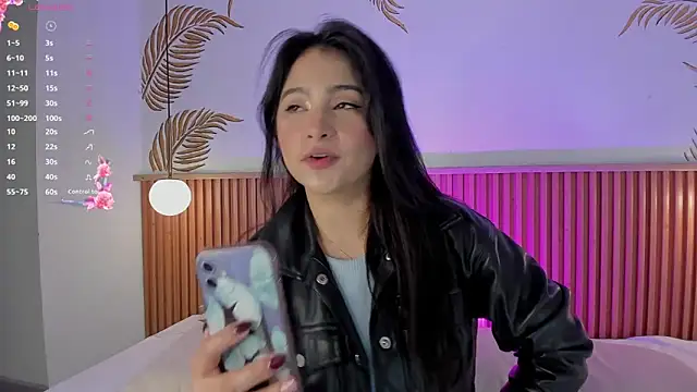 Valleriie  online show from February 2026 04:08:01 PM