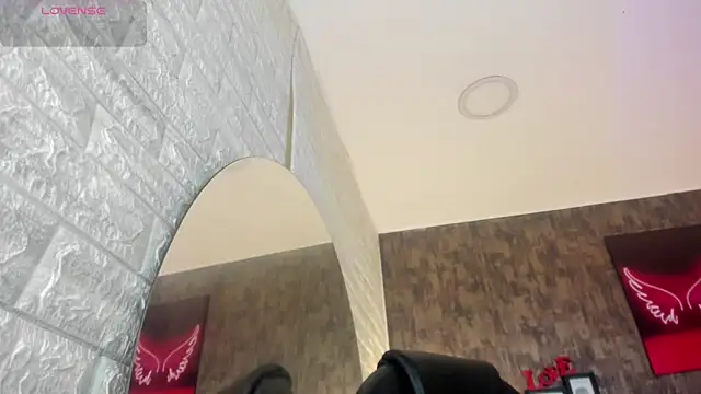 marian  stone online show from September 2025 05:36:01 PM