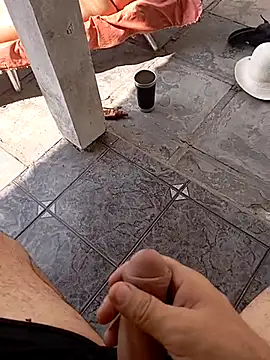 Snapshot of TrisalQuente chatting on February 2026 06:04:02 PM TrisalQuente online show from February 2026 06:04:02 PM