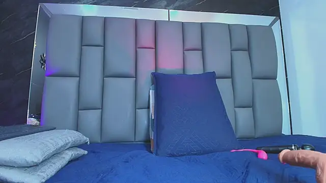 Snapshot of Roxana_gomez chatting on October 2025 03:16:02 AM Roxana gomez online show from October 2025 03:16:02 AM