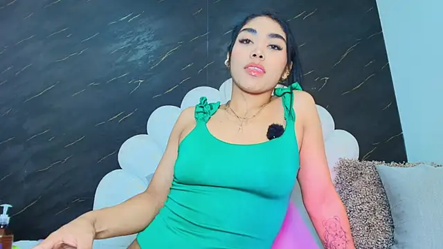 Roxana gomez online show from May 2026 03:14:02 AM