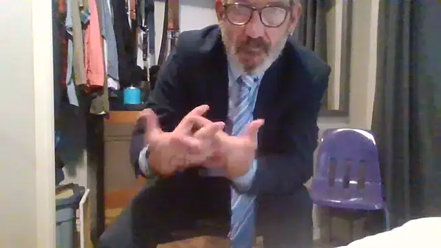 Snapshot of FoxnMouse chatting on September 2025 08:53:02 PM FoxnMouse online show from September 2025 08:53:02 PM