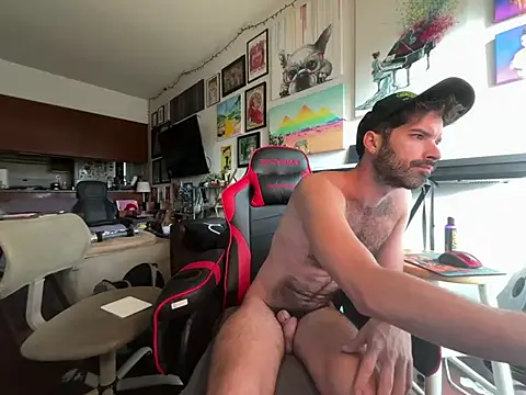 Pupscritch online show from May 2026 01:41:01 PM