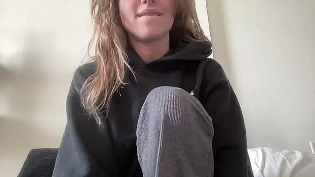 sweetceeme online show from July 2026 09:57:01 PM