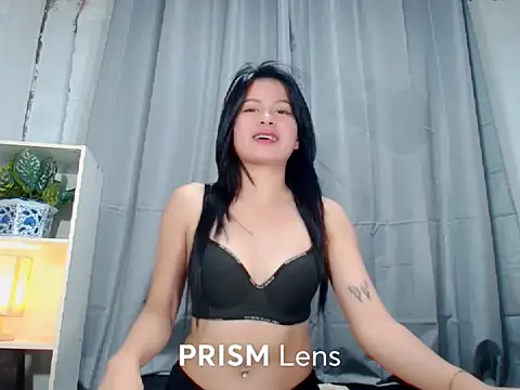 Snapshot of Urasian_ladybug chatting on September 2025 06:05:02 AM Urasian ladybug online show from September 2025 06:05:02 AM