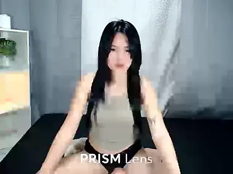 Snapshot of Urasian_ladybug chatting on October 2025 04:57:01 AM Urasian ladybug online show from October 2025 04:57:01 AM