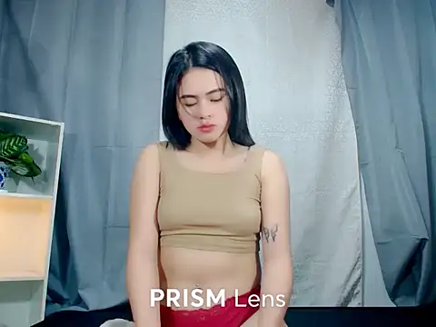 Snapshot of Urasian_ladybug chatting on November 2025 04:56:01 AM Urasian ladybug online show from November 2025 04:56:01 AM