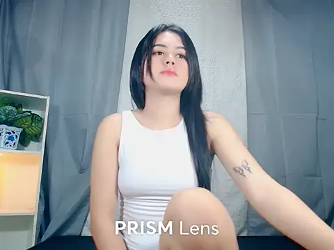 Snapshot of Urasian_ladybug chatting on December 2025 07:46:02 AM Urasian ladybug online show from December 2025 07:46:02 AM