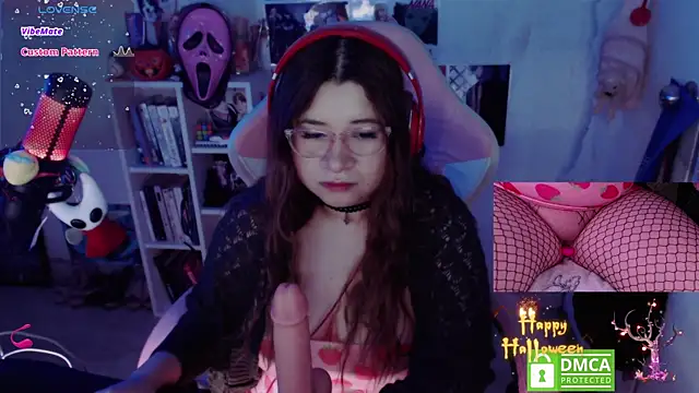 Snapshot of Pink_girl0n chatting on November 2025 10:21:02 PM Pink girl0n online show from November 2025 10:21:02 PM